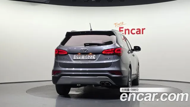 Hyundai Santa Fe 2016 thumb 4