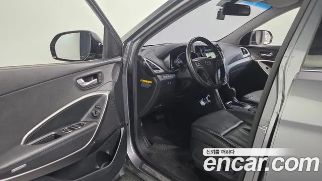 Hyundai Santa Fe 2016 thumb 10