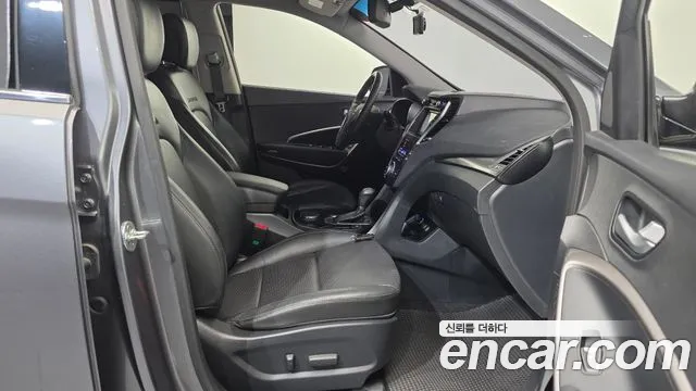 Hyundai Santa Fe 2016 thumb 11