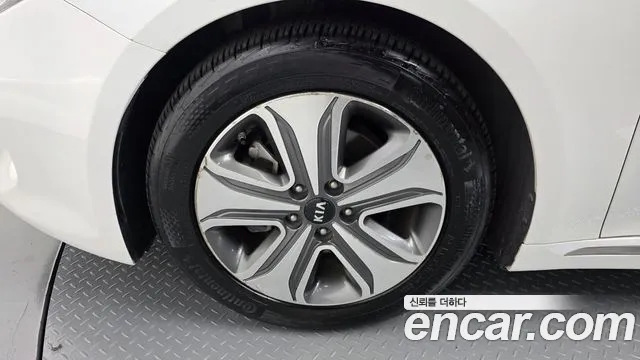 Kia K5 2016 thumb 5