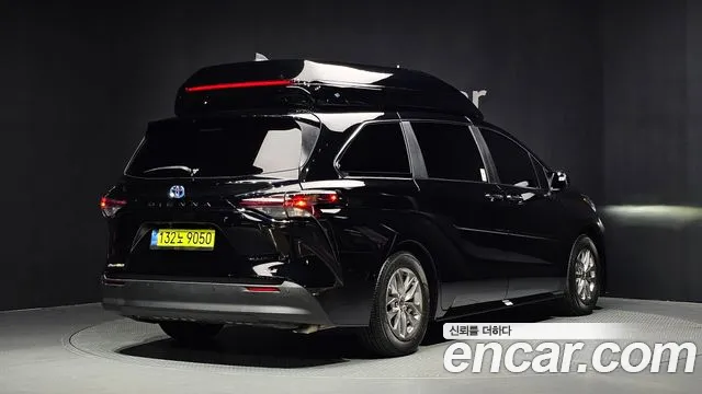 Toyota Sienna 2025 thumb 2