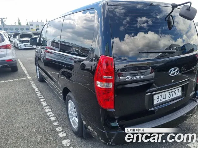 Hyundai Staria 2020 thumb 2