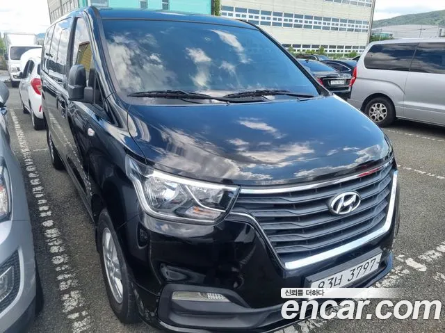 Hyundai Staria 2020 thumb 12