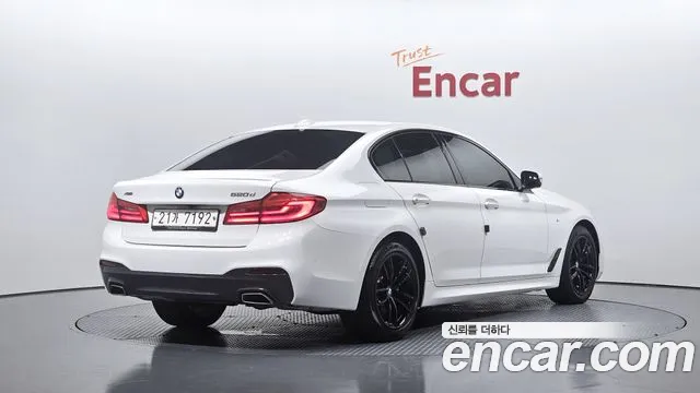 BMW 5 серии 2017 thumb 2