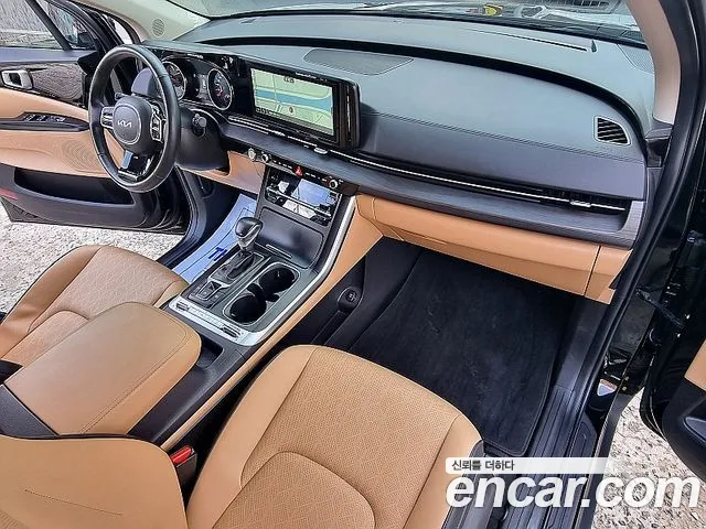 Kia Carnival 2023 thumb 6