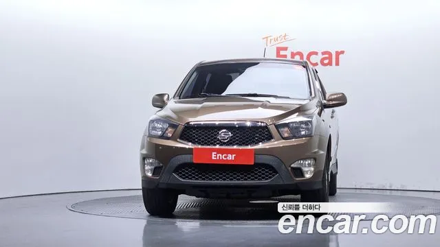 KGM Korando 2015 thumb 3