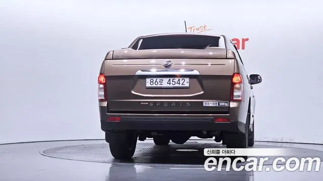 KGM Korando 2015 thumb 4