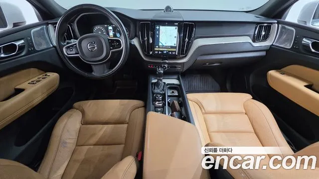 Volvo XC60 2018 thumb 7