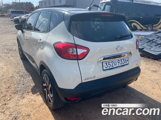 Renault Captur 2015 thumb 2