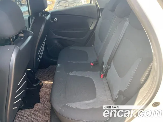 Renault Captur 2015 thumb 10