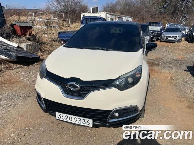 Renault Captur 2015 thumb 12