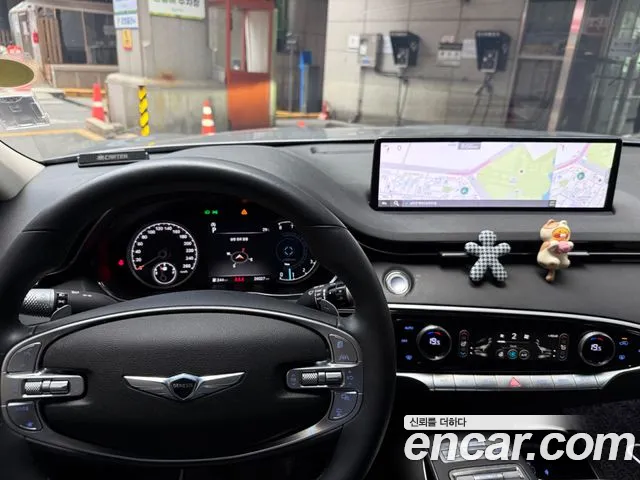 Genesis GV70 2021 thumb 4