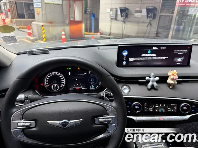 Genesis GV70 2021 thumb 5