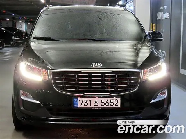Kia Carnival 2018 thumb 11