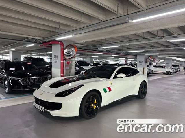 Ferrari GTC4 Lusso 2019 thumb 7