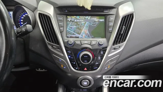 Hyundai Veloster 2011 thumb 12