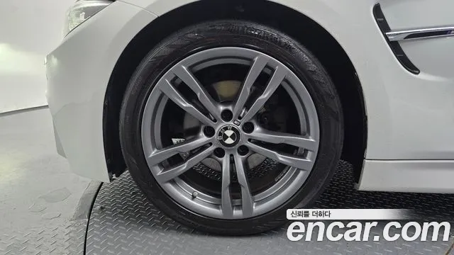 BMW 3 серии 2017 thumb 4