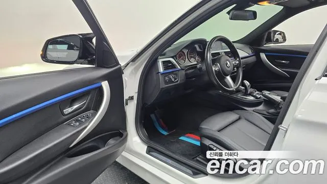 BMW 3 серии 2017 thumb 9