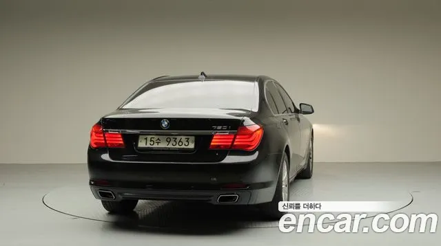BMW 7 серии 2010 thumb 2