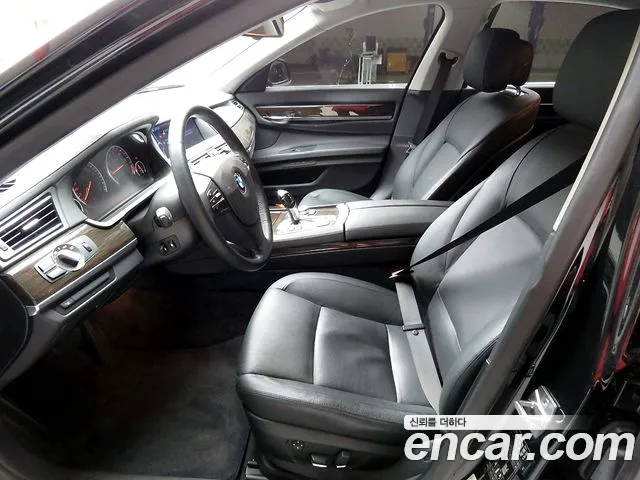 BMW 7 серии 2010 thumb 5
