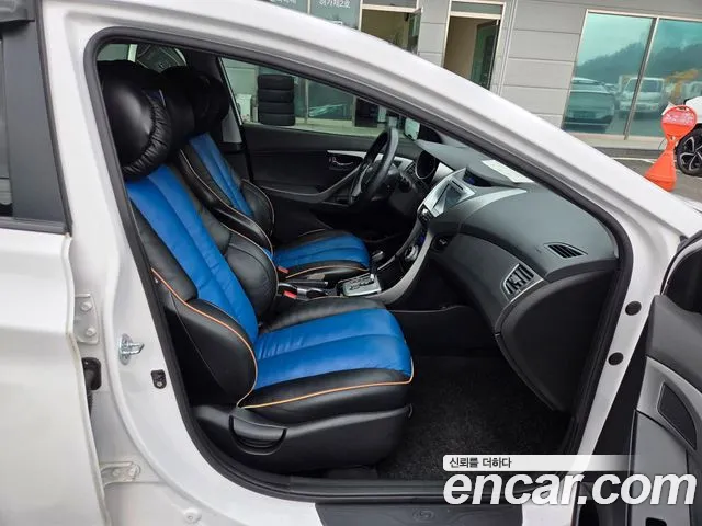 Hyundai Avante 2012 thumb 8