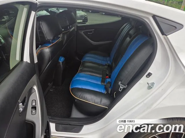 Hyundai Avante 2012 thumb 9