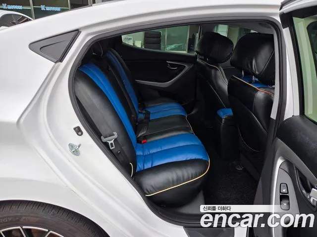 Hyundai Avante 2012 thumb 10