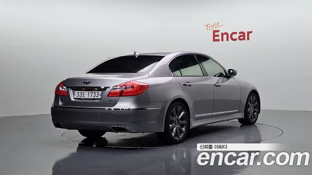 Hyundai Genesis 2013 thumb 2