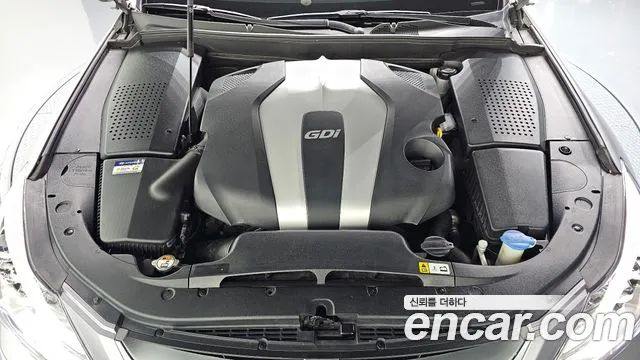 Hyundai Genesis 2013 thumb 6