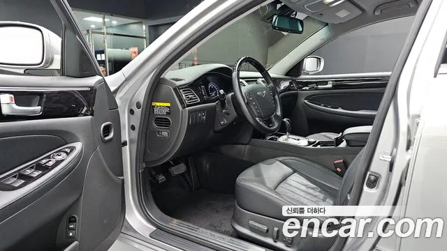 Hyundai Genesis 2013 thumb 10