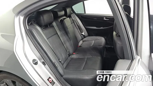 Hyundai Genesis 2013 thumb 11
