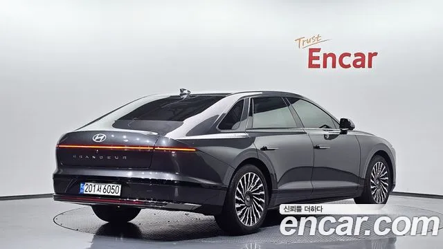 Hyundai Grandeur 2023 thumb 2