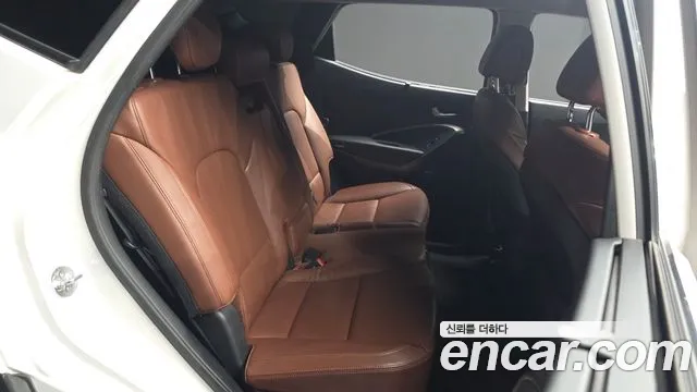 Hyundai Santa Fe 2013 thumb 11