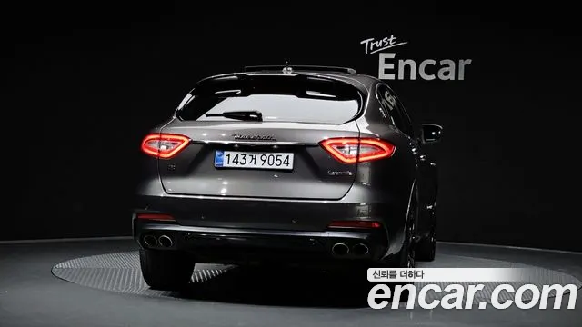Maserati Levante 2019 thumb 4