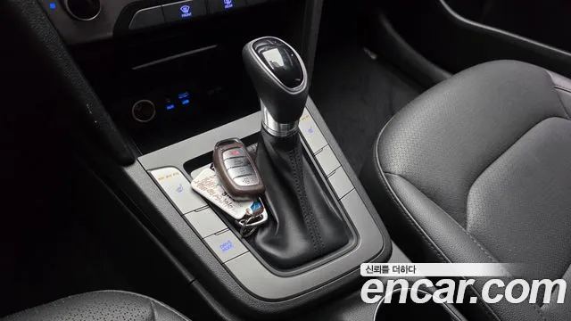 Hyundai Avante 2018 thumb 9
