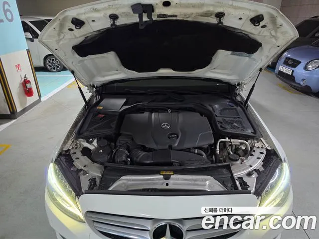 Mercedes-Benz C-Класс 2015 thumb 6