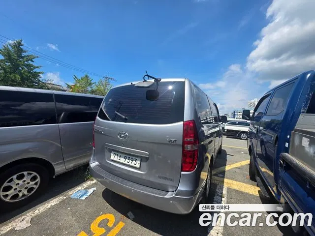 Hyundai Starex 2015 thumb 2