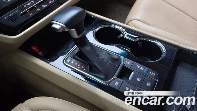 Kia Carnival 2019 thumb 9