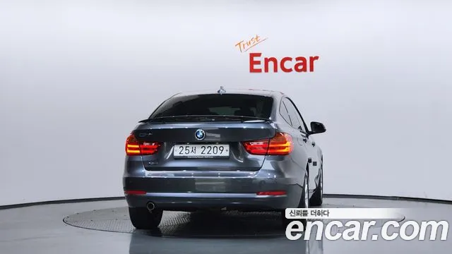 BMW 3 серии Gran Turismo 2015 thumb 4