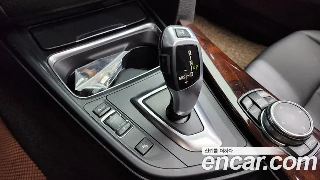 BMW 3 серии Gran Turismo 2015 thumb 9