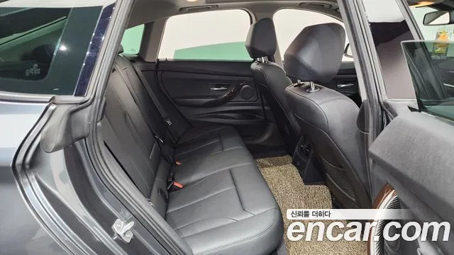 BMW 3 серии Gran Turismo 2015 thumb 12