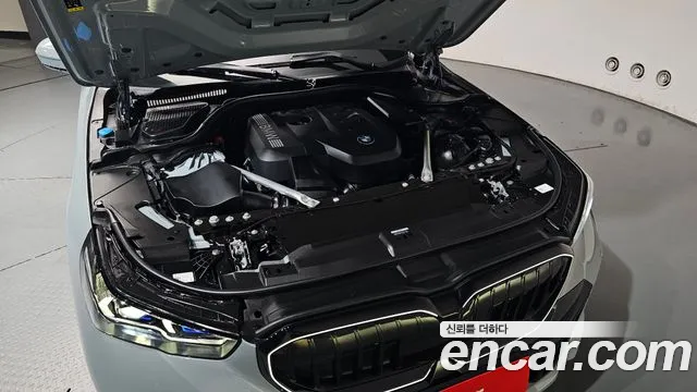 BMW 5 серии 2025 thumb 5