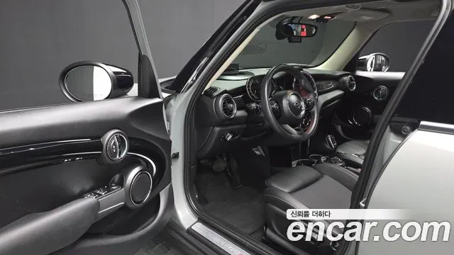Mini Hatch 2020 thumb 10