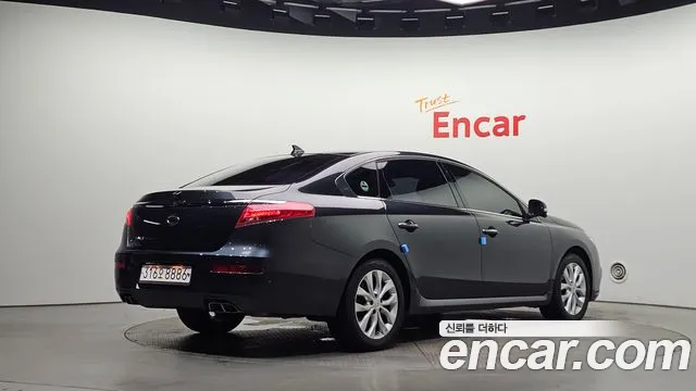 Renault Latitude 2016 thumb 2