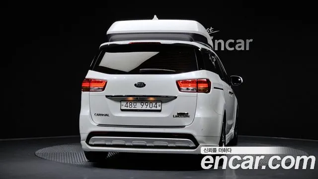 Kia Carnival 2015 thumb 3