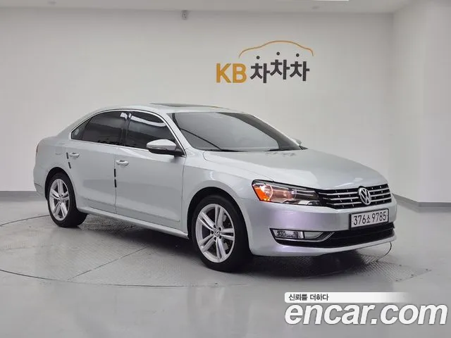 Volkswagen Passat 2014 thumb 2