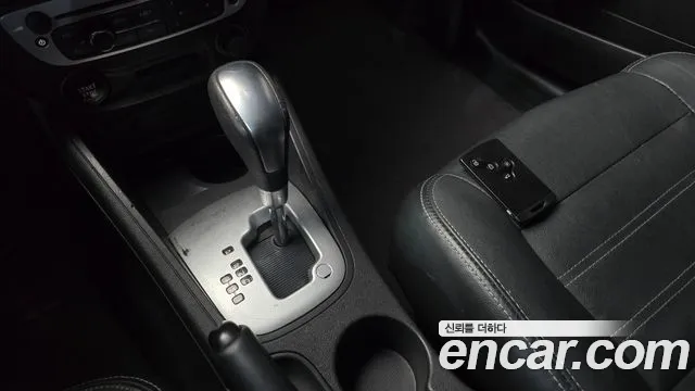 Renault Fluence 2013 thumb 9