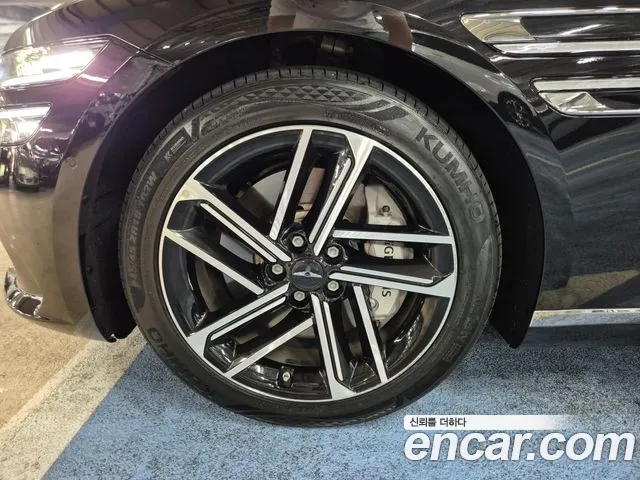 Genesis G80 2024 thumb 5