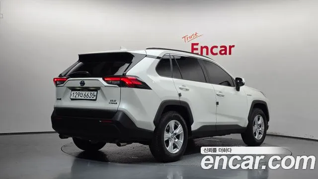 Toyota RAV4 2020 thumb 2