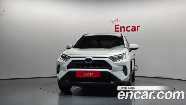 Toyota RAV4 2020 thumb 3